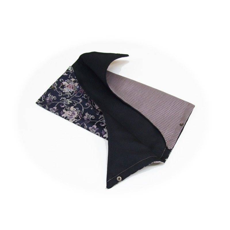 ティッシュカバー　-鉄線に唐草-