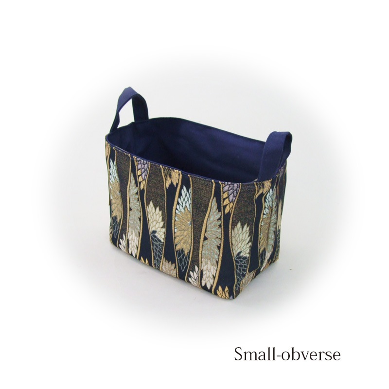 収納バッグ　-立涌に八重菊緞子-