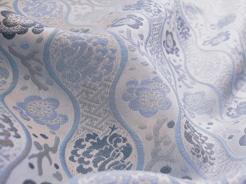 金襴生地 定番　-立涌に梅鳳凰-