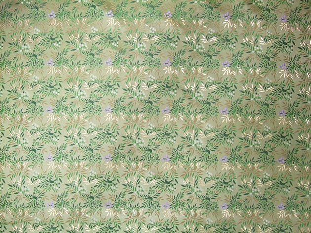 金襴生地 定番　-瑞鳥南天文様-