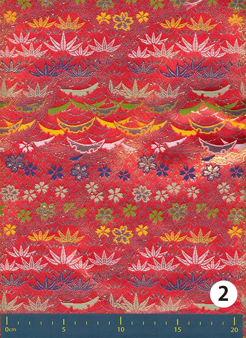 金襴生地 定番　-笹桜に雪つゆ芝-