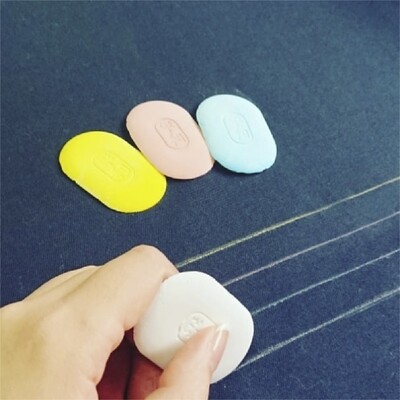 【平和チャコ】　昔ながらの洋裁・和裁用の印付け 小判の形の平和チャコ 10枚入 全4色