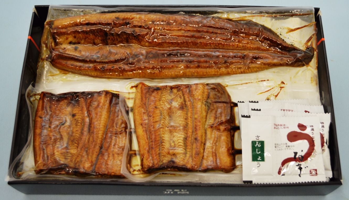 築地で創業70余年、天然の鮭専門店つきじ近富