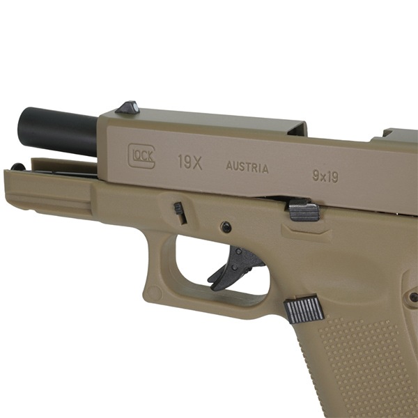 特別価格】 E&C 1302 GLOCK G19X ガスブローバック デザートカラー