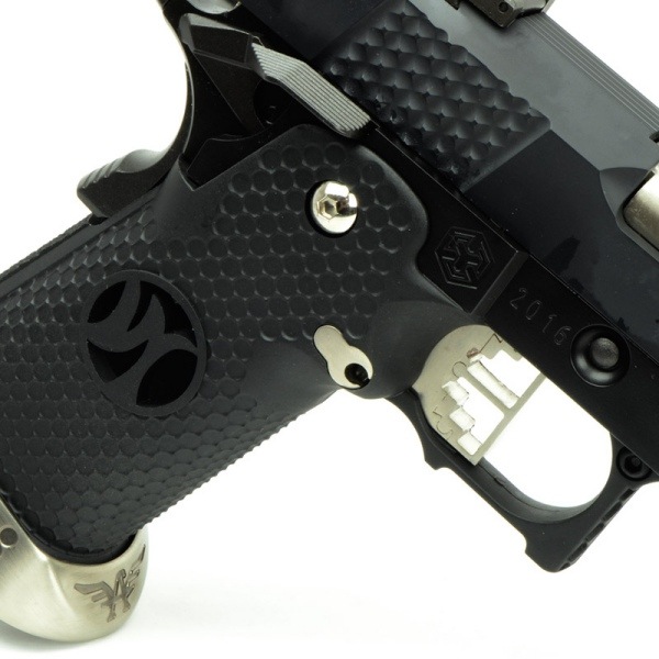 ArmorerWorks AW-HX2202 JPバージョン ガスブローバックガン ブラック