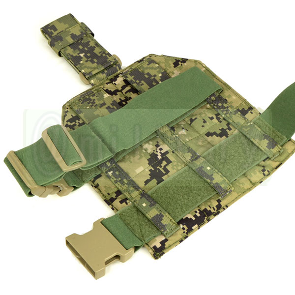 FLYYE MOLLE Style Leg Panel AOR2