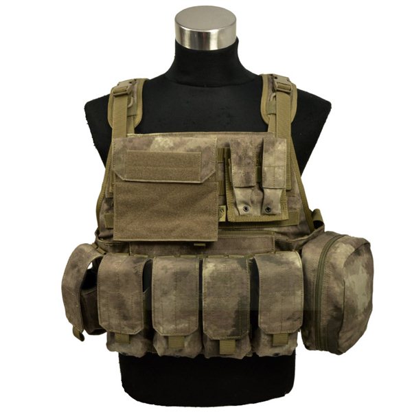 美品☆FLYYE MOLLE Style プレートキャリア ポーチセット 他5点 FLYYE MOLLE Style PC Plate Carrier with Pouch set MC