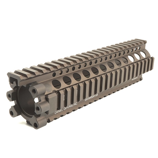 MADBULL Daniel Defense LITE RAIL 9インチ ハンドガード デザートカラー (DD Licensed)