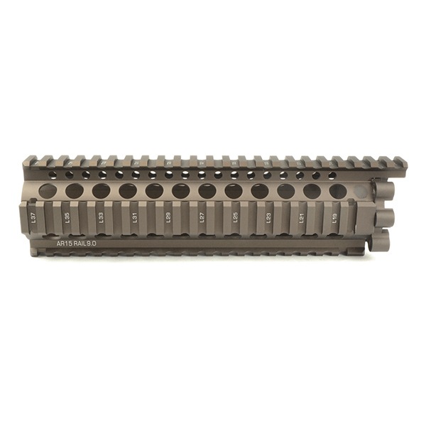 MADBULL Daniel Defense LITE RAIL 9インチ ハンドガード デザートカラー (DD Licensed)