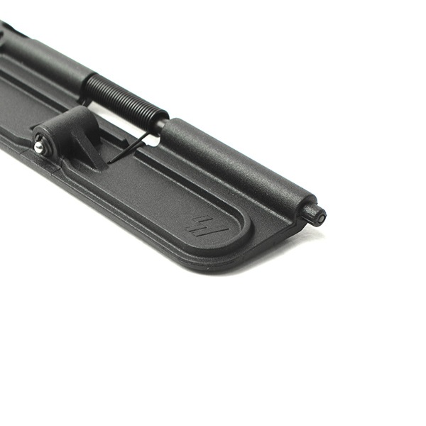 MADBULL STRIKE INDUSTRIES Ultimate ダストカバー AR15/M4 GBB用 ブラック (SI Licensed)
