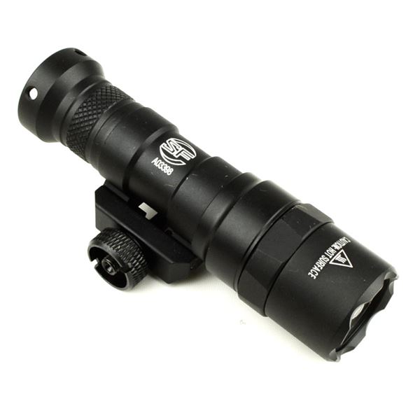SF【M300】タイプ フラッシュライト【LED】【リモートスイッチ付属】 ブラック