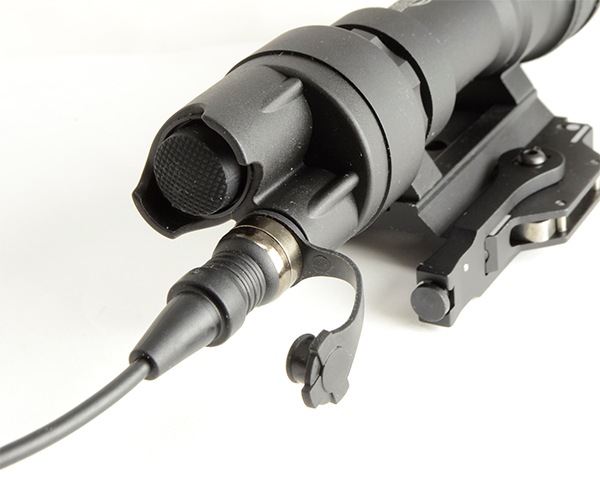 M952Vタイプ　フラッシュライト　【LED】【ストロボ】【リモートスイッチ付属】 デザート
