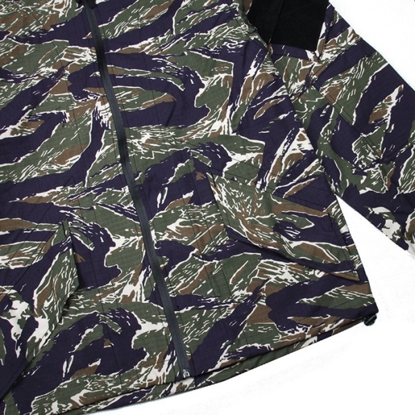 TMC グリーンタイガーストライプ 迷彩 フード付 ジャケット