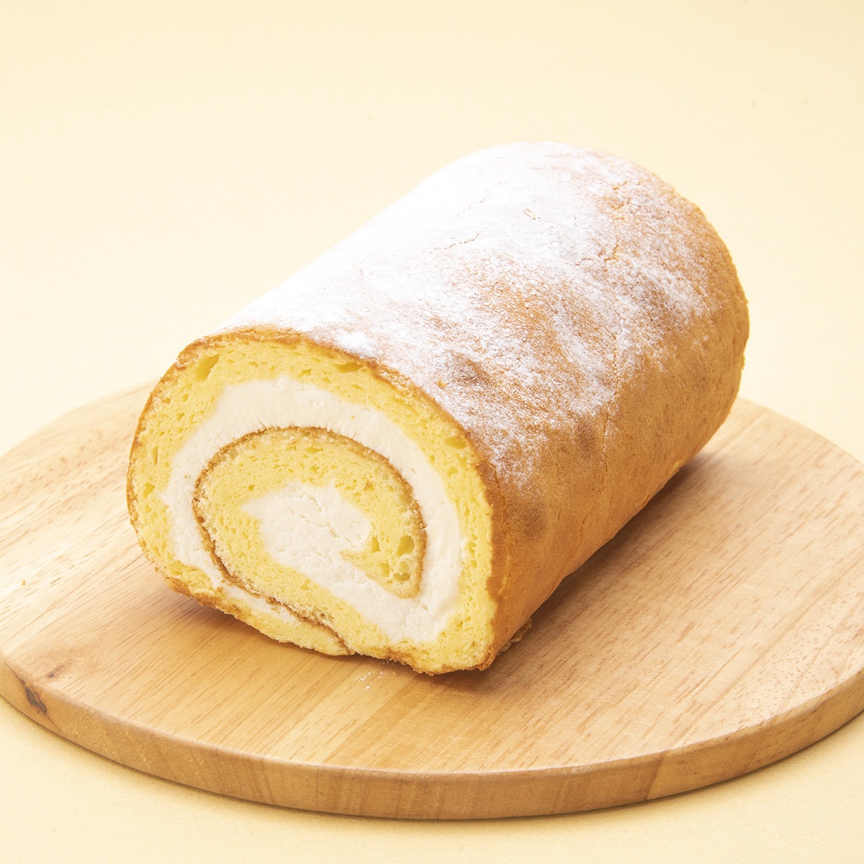 【十勝産チーズ入り生地と特製クリーム】トテッポロールケーキ