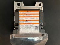 ランドクルーザー エアバッグコンピューター ランドクルーザー エアバッグコンピューター - メルカリ