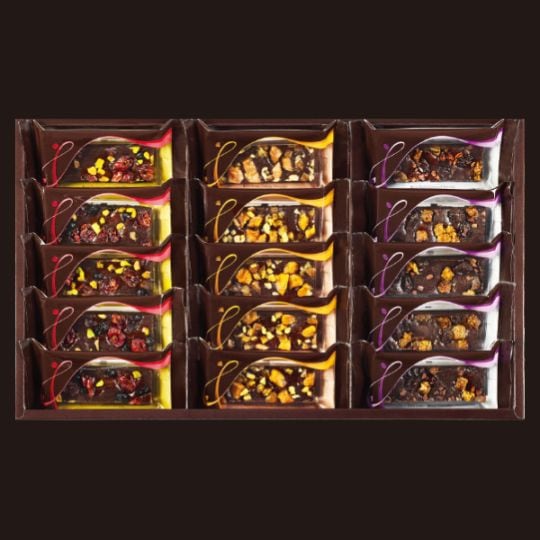 117.　ひととえ　贅沢フルーツのガトーショコラ15個