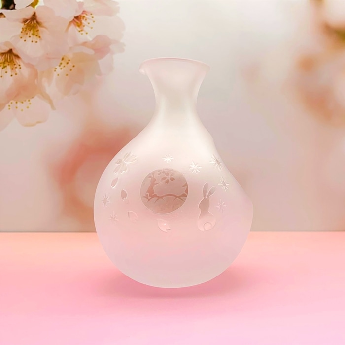 月見うさぎ 桜 冷酒徳利 | 北一硝子 まごころお届け便