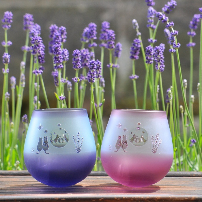 【ゆきゆっきー❄様】天然石　琉球ガラス　ラベンダー　とびつき猫　レジン　チャーム ゆきゆっきー❄様】天然石 琉球ガラス ラベンダー とびつき猫