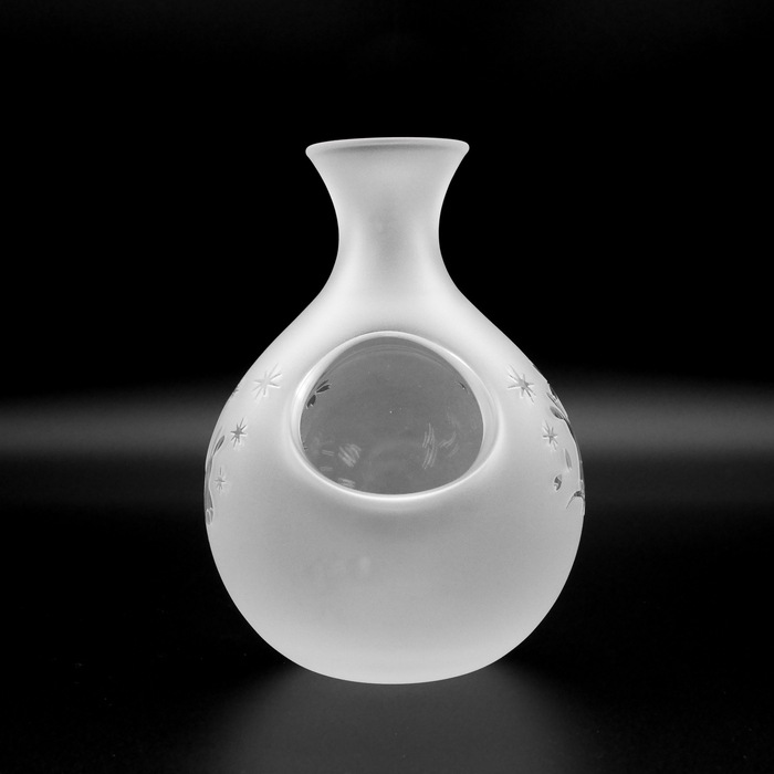 月見うさぎ 桜 冷酒徳利 | 北一硝子 まごころお届け便