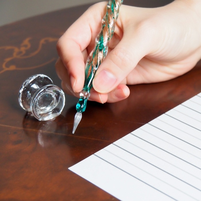 ✨緑色のイタリア製のガラスアート 銅箔入りガラスペンねじり 青緑 | 北一硝子 まごころお届け便