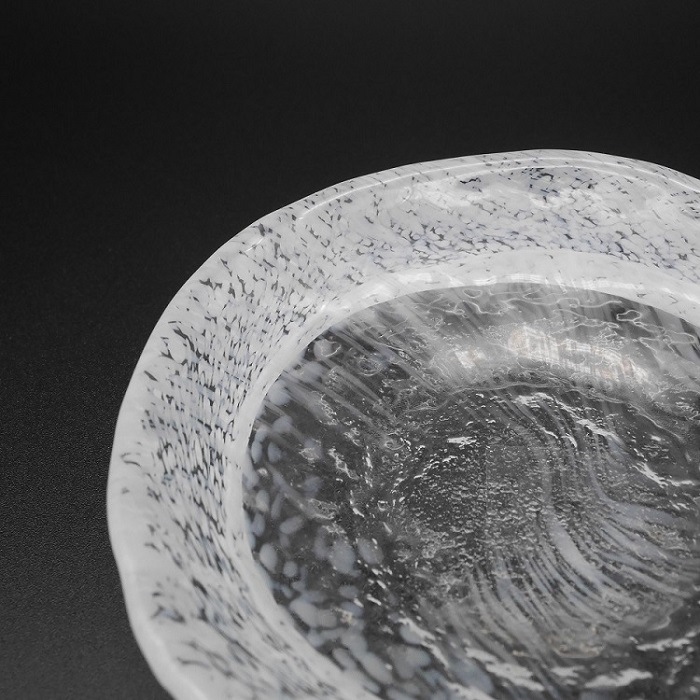 ���λ�������