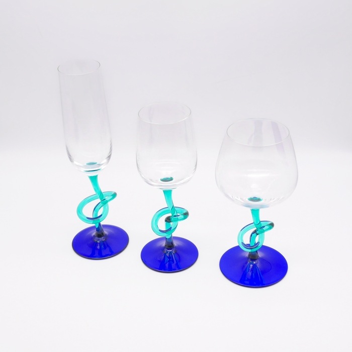 ������«���֥磻�󥰥饹