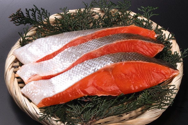 ロシア産 紅鮭切身3切入（甘塩） | 紅鮭,切身 | | 魚がし北田 北田水産