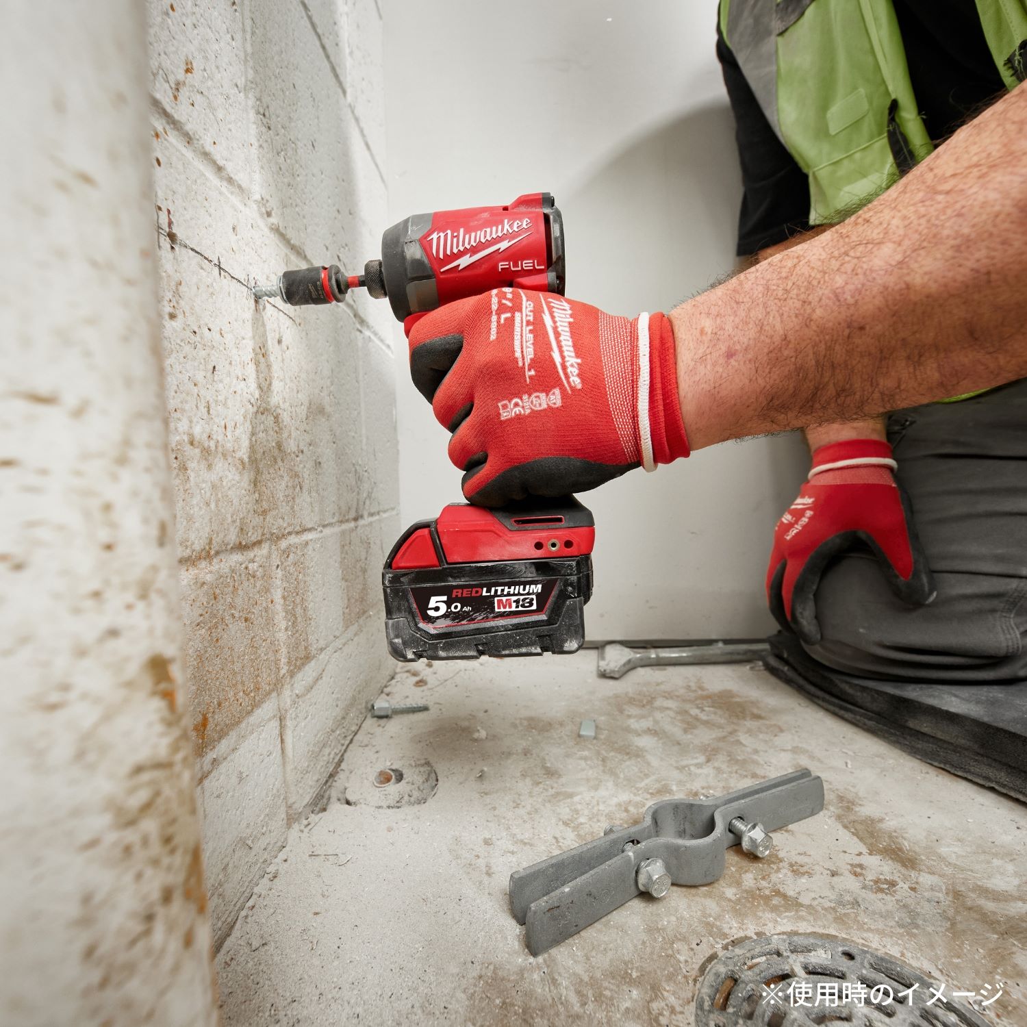 ミルウォーキー M18 FUEL インパクトドライバー（本体+ケース）