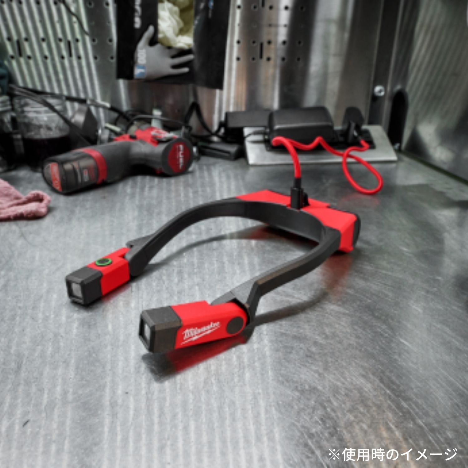 ミルウォーキー REDLITHIUM USB 充電式ネックライト