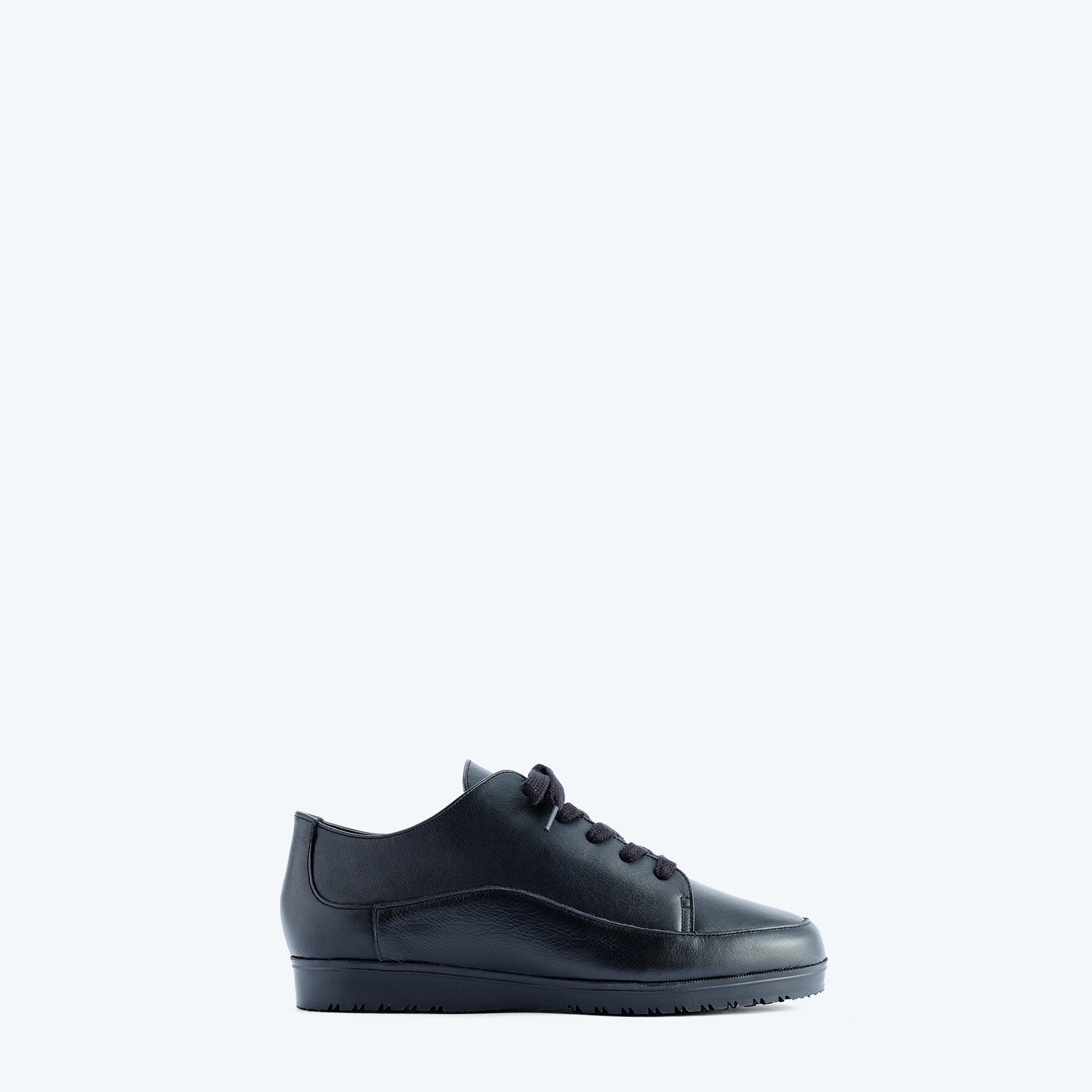 ラ・シェブリー A5631 ブラック