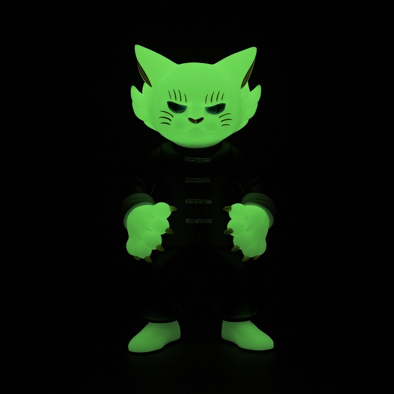 ソフビ／カンフー猫／蓄光 (黒服) | 石黒亜矢子 | キタンクラブ