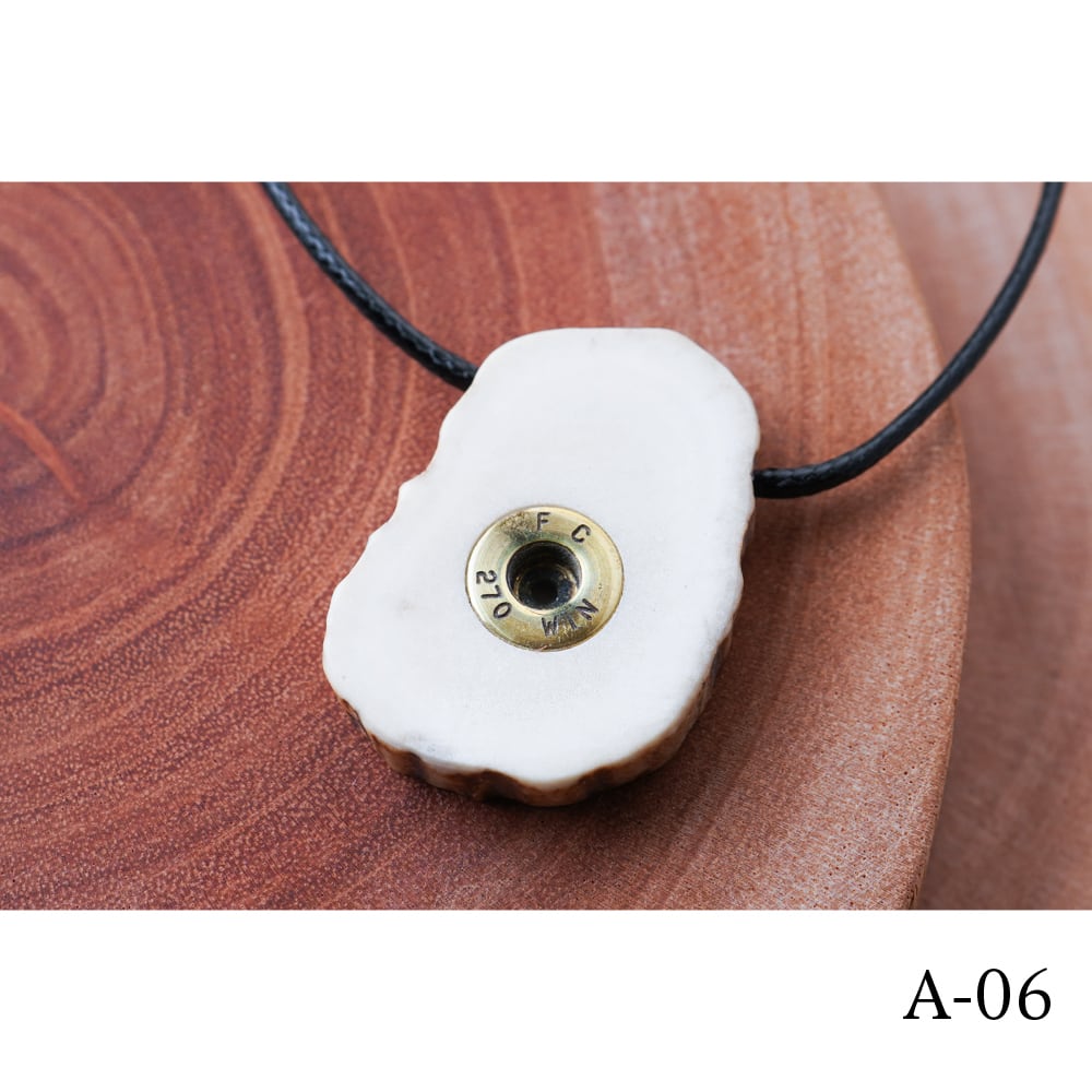 鹿角輪切 ネックレス 手作り1点もの 【ネコポス送料無料】[A-06