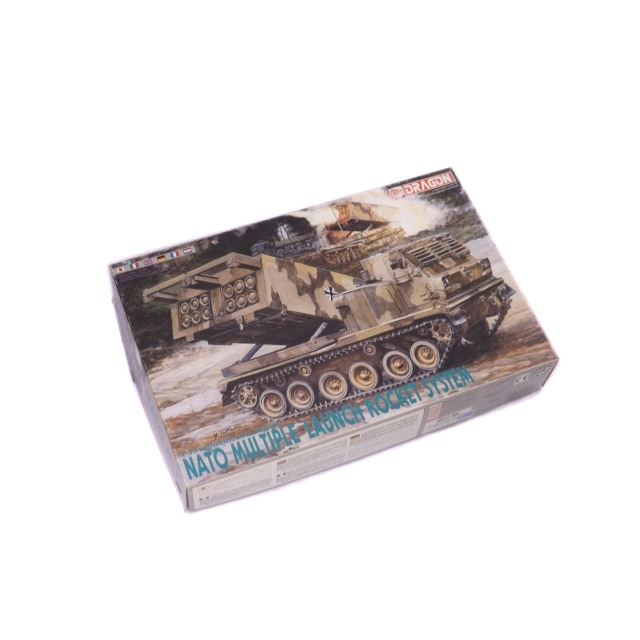 1/35 NATO MULTIPLE LAUNCH ROCKET SYSTEM
