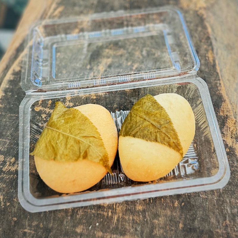 ■ヤギミルクのクリームパン＆いちごジャムパン