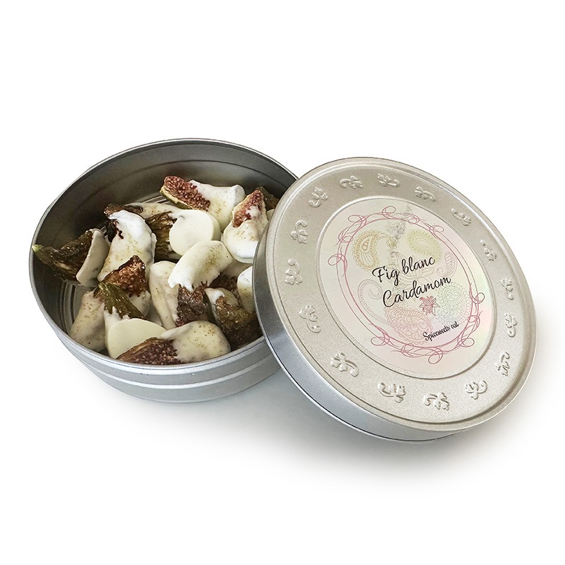 Fig Blanc Cardamom　フィグ・ブラン・カルダモン　セミドライ無花果のホワイトチョコがけカルダモン風味