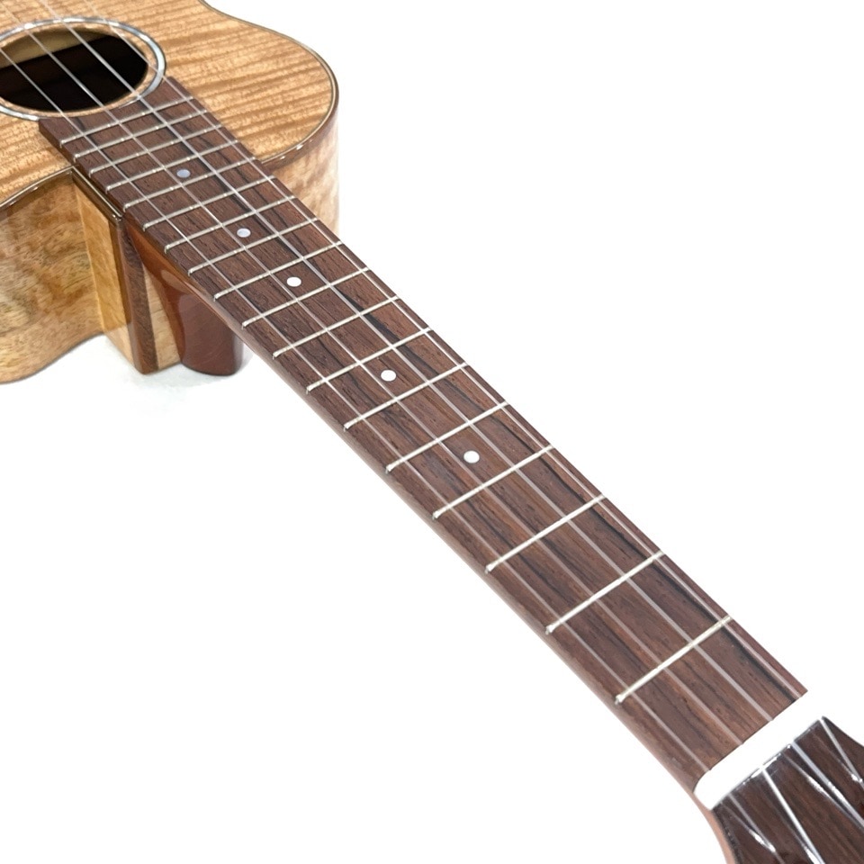 MAKOLELE】No.305 テナーサイズ｜ウクレレ専門店 KIWAYA公式通販