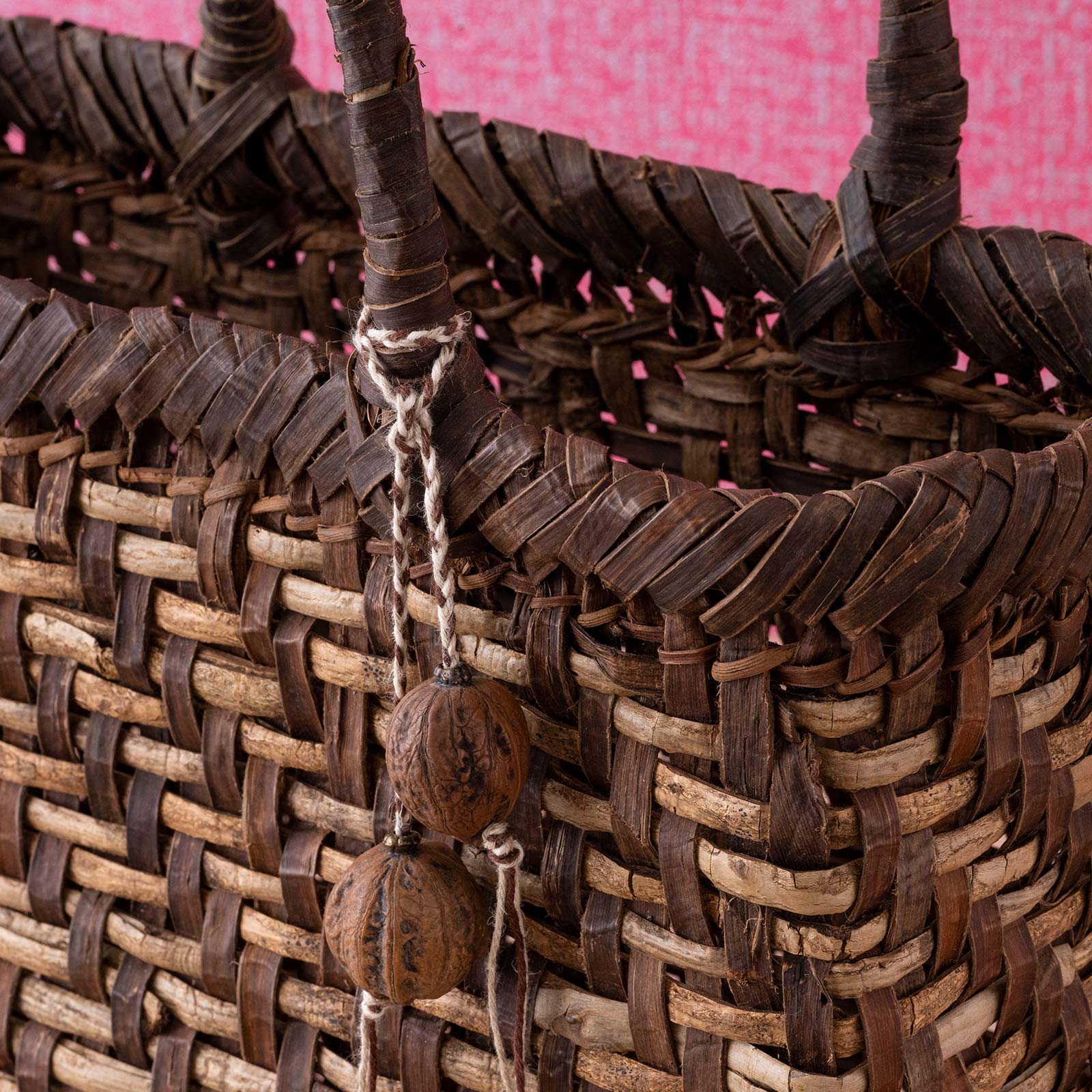 WAKAHATA social club／胡桃カゴ(小)