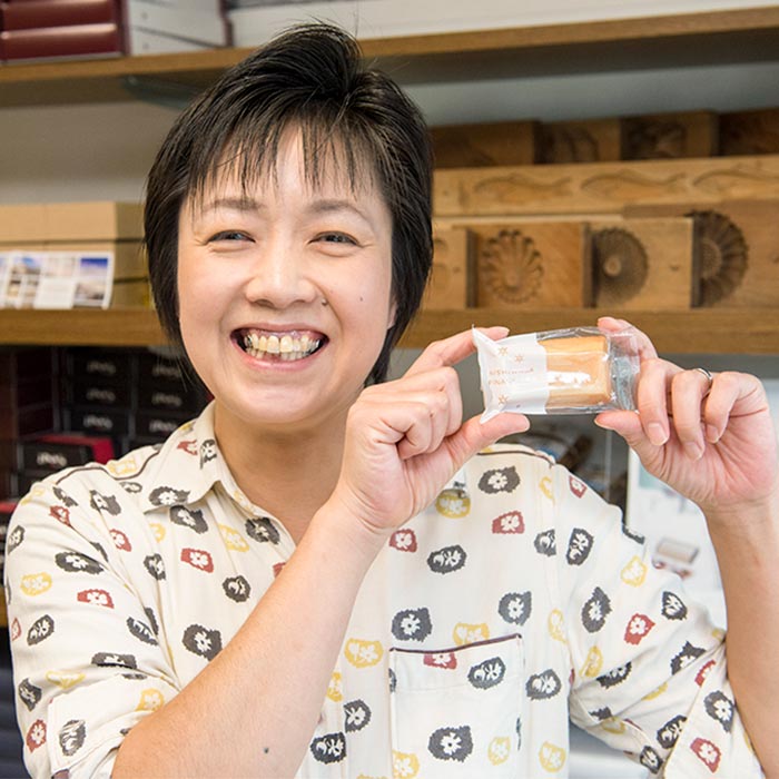 お菓子処たかはし/金銀のフィナンシェ