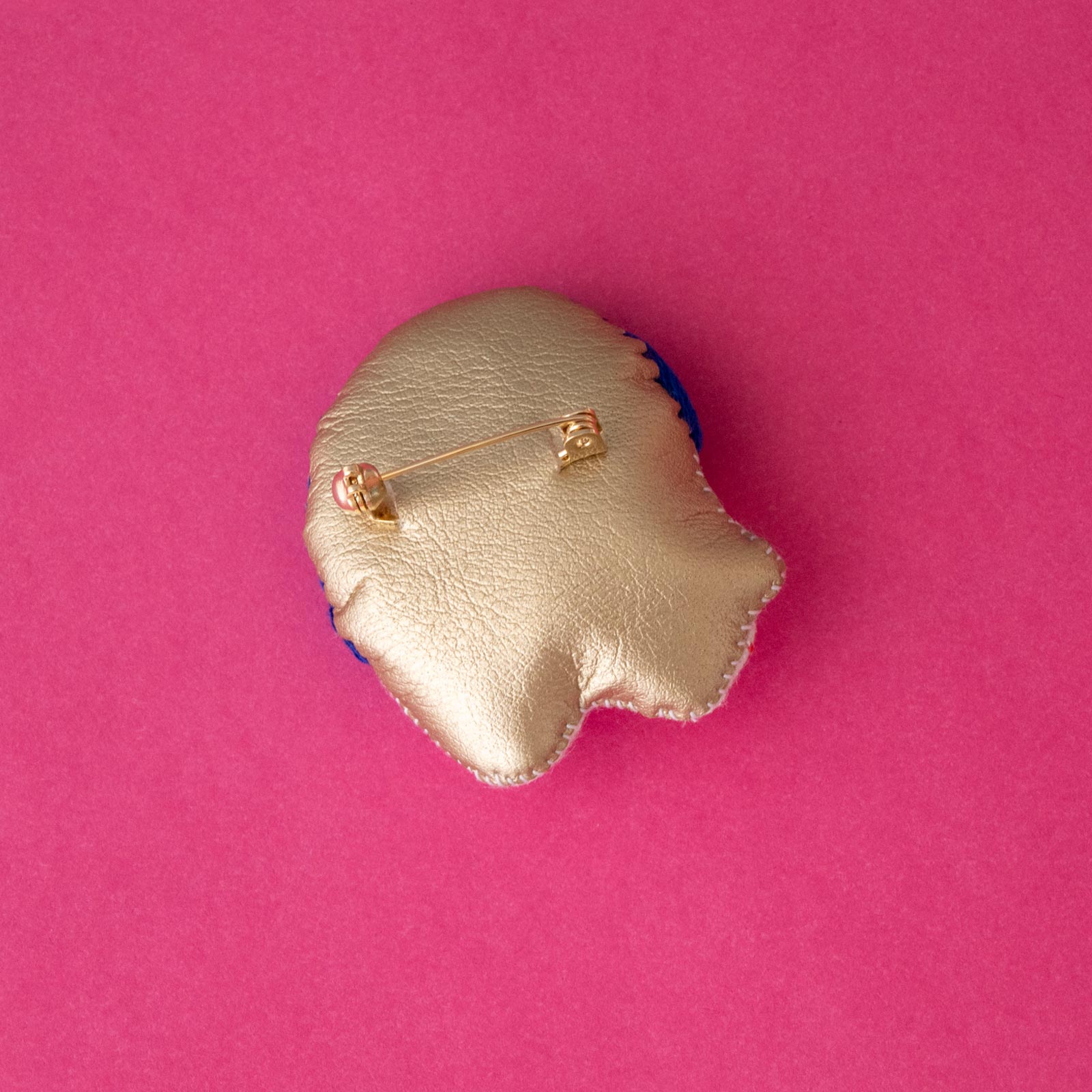 小糸商店/横顔ちゃんブローチ(ブルー･ショート)