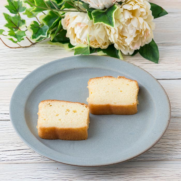 お菓子処たかはし/冷蔵 ブランディケーキ 2本/ポストカード付き