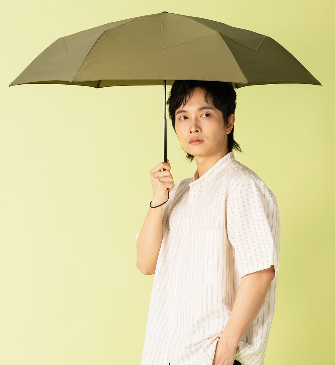 2026新作】畳みやすい 形状安定 雨傘 折りたたみ 超軽量 直径94cm