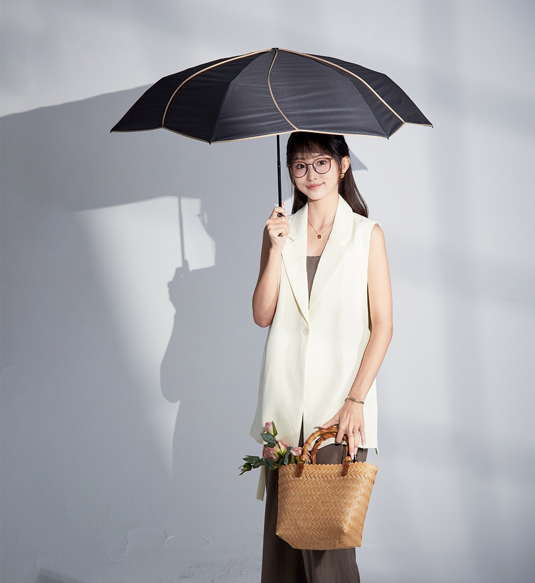 ひっくり返りにくい 超軽量 日傘 折りたたみ 晴雨兼用 U.Light～airia