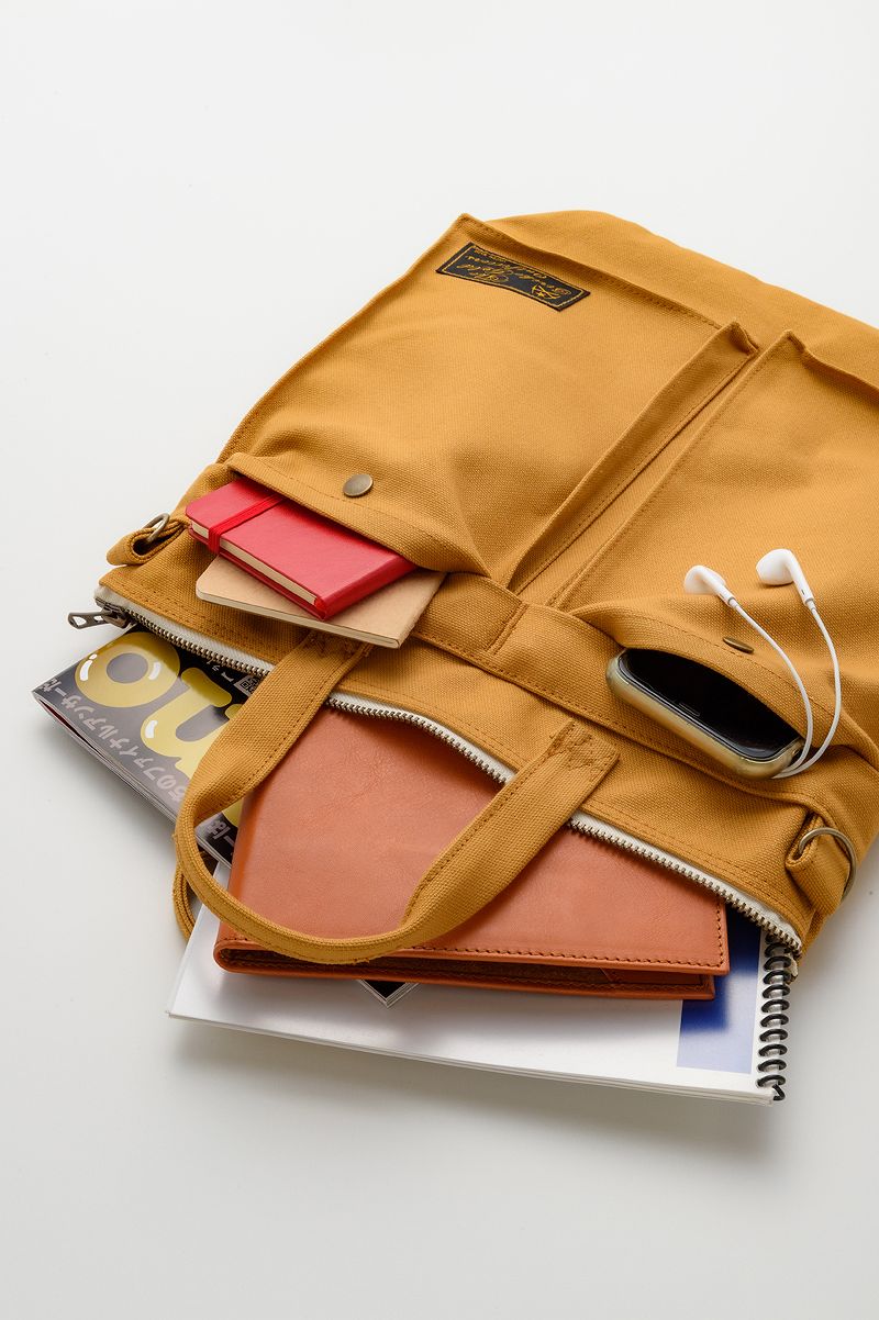 ȥ饤 ߻8 ⡼ إå Хå SGA2302 / The Strike Gold Sail-Cloth Small Helmet Bag