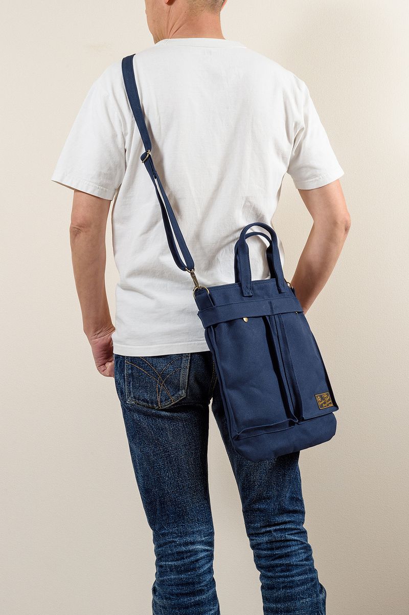 ȥ饤 ߻8 ⡼ إå Хå SGA2302 / The Strike Gold Sail-Cloth Small Helmet Bag