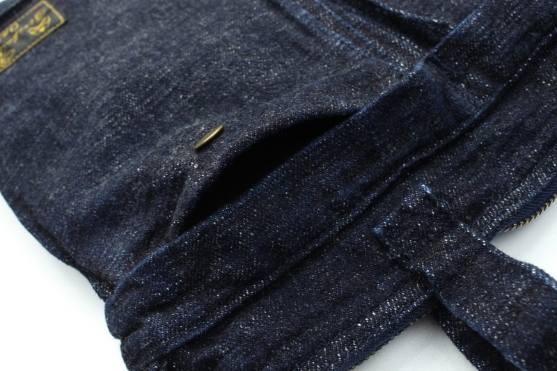 ȥ饤 15oz ꥸʥ ӥå ǥ˥ ⡼ إå Хå SGA2403 / The Strike Gold 15oz Original Selvedge Denim Small Helmet Bag