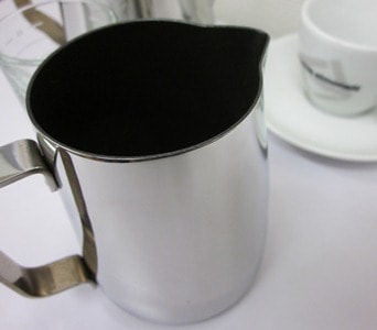 RattleWare (ラトルウェア) 内側フッ素加工 ラテアートピッチャー 20oz