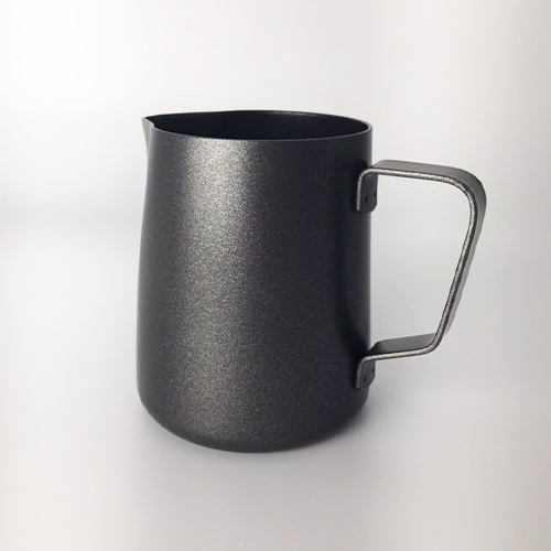 Revolution (レボリューション) ピッチャー 全面黒フッ素樹脂加工 ラテアートピッチャー レボリューション 12oz