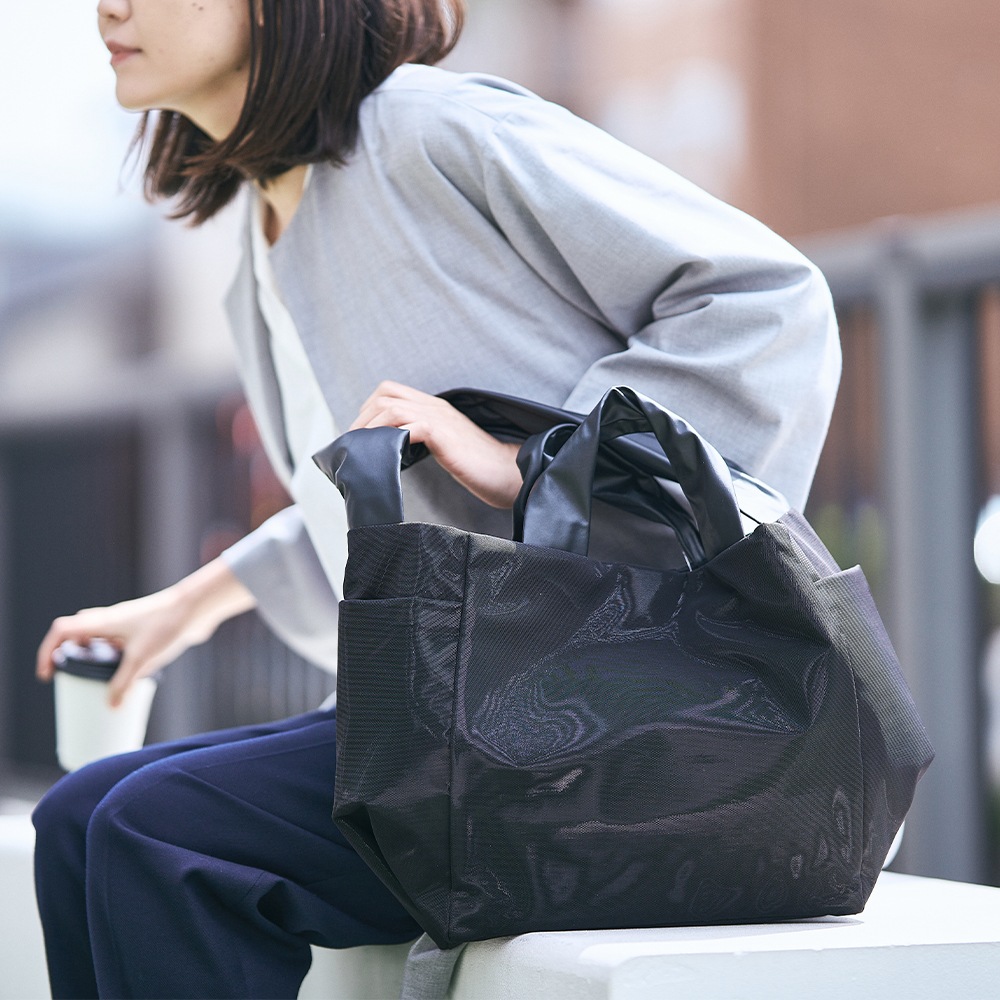 バッグ acrylic M bag 2way Wiper Blue acrylic M bag 2way Wiper Blue - メルカリ