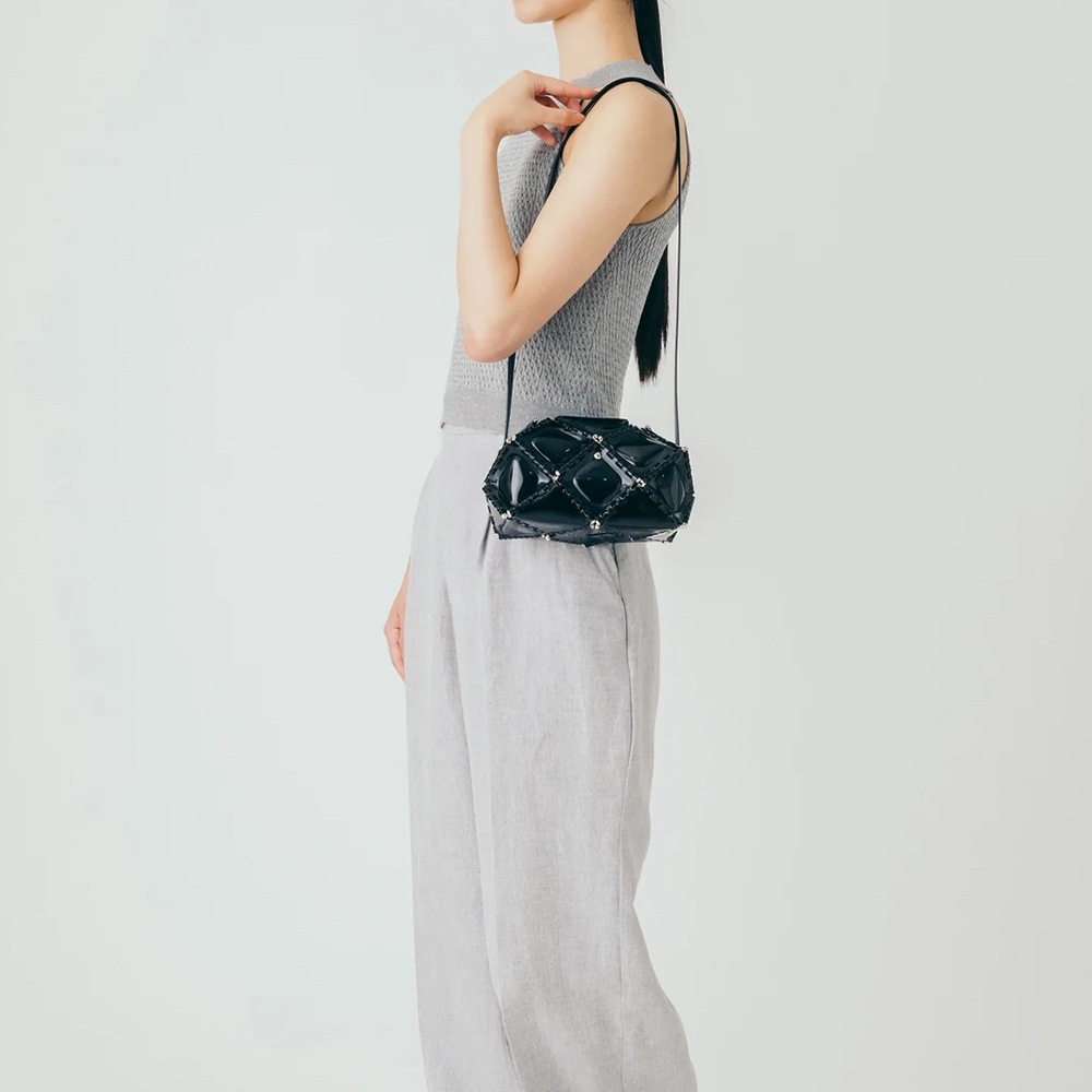 52 BY HIKARUMATSUMURA｜CANDY S ブラック（TB） | KONCENT Web