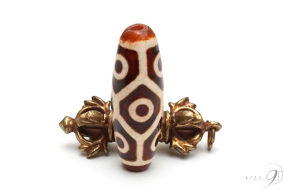 上肯龍紋天珠　亀甲九眼天珠　約37mm×13mm【メール便不可】【D】r|一粒単位|亀甲長寿天珠（キッコウチョウジュ）